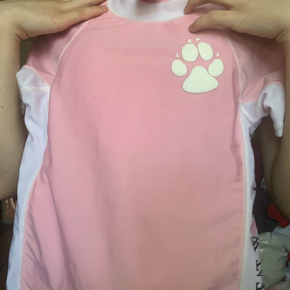 Great wolf lodge rash guard(youth)